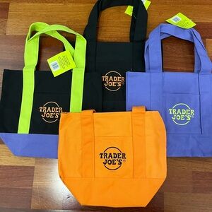 Trader Joe's Halloween Mini Canvas Tote Bag Set Of 4